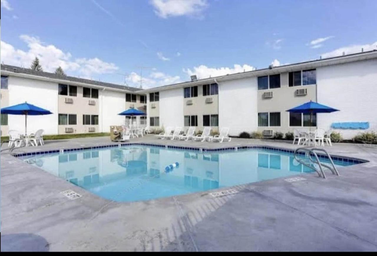 Hilltop Hotel Idaho Falls Exterior foto